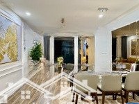 Chính Chủ Bán Căn 3 Ngủ 125M2 Tại N04 Trần Duy Hưng Tòa B, Nội Thất Cơ Bản, Ban Công Nam, Sổ Đỏ