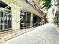 Khu Phân Lô Phố Hoàng Quốc Việt, Giá Bán 11 Tỷ, 40M2, 2 Phòng Ngủ 2 Tầng, Đường Ô Tô Tránh
