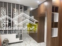 Bán Nhà Phố Láng Hạdiện Tích35M2 5 Tầng Giá Bán 7,5 Tỷ - Liên Hệ: 0985342385 E Trường