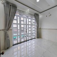 Nhà trệt lầu hẻm 11 Nguyễn Văn Linh - Cách bệnh viện ĐK Trung Ương 300m
