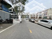Cực Hiếm! 175M2 Đất Thổ Cư, Mặt Phố Hoa Động, Đường Rộng 17M, Kinh Doanh Và An Cư Đều Lợi!
