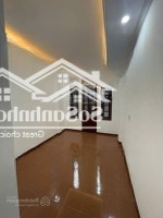 Nhỉnh 4 Tỷ Có Ngay Nhà Mới 5 Tầng Ngõ Phố Lĩnh Nam Đầy Đủ Tiện Ích