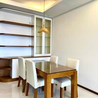 Bán căn hộ Thảo Điền Pearl lầu 28 mát thoáng, 2 phòng ngủ, 2 ban công.