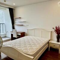Bán căn hộ Thảo Điền Pearl lầu 28 mát thoáng, 2 phòng ngủ, 2 ban công.