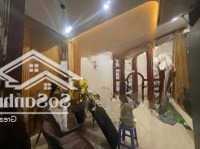Chủ Nhà Chuyển Công Tác Cần Bán Căn Nhà Full Nội Thất, Ô Tô Đỗ Cửa, Gần Các Trường Học