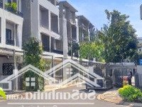 Hot! Bán Căn Biệt Thự 126M2 Giá Bán 11.5 Tỷ Ven Sông Vàm Cỏ Đông, Có Du Thuyền Đậu Trước Nhà