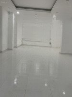 Cho Thuê Tầng 1 Ngõ Huế:diện Tích100M2,Mặt Tiền6M, Ô Tô Tải Đỗ Cửa, Hầm Gửi Xe, Giá 20 Tr/Th