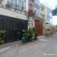 Bán nhà 4 tầng, 68m2, 4PN, HXH đẹp Hà Huy Giáp ngay Ngã Tư Ga, Quận 12