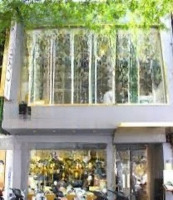 Cho Thuê Nhà Lê Thánh Tôn, Bến Nghé, Quận 1. Diện Tích: 5 X 16M - Trệt, Lầu. Giá: 90 Triệu/Tháng