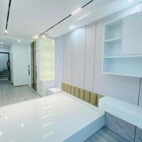 Bán Nhà 3 Phòng Ngủ, Ngõ Hoà Bình 4, Minh Khai, 30m2 Chỉ 5.7 Tỷ