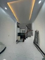 Bán Nr Tại Đường Lĩnh Nam, Hoàng Mai, Hà Nội, 4,7 Tỷ, 25 M2,Trung Tâm Phố,Sdcc