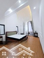 Bán Nhà Riêng Giá Bán 10Tỷ9 Phố Hoàng Hoa Thám Gần 40M2