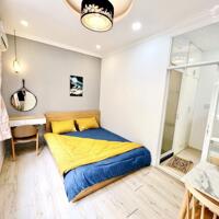 CHO THUÊ CĂN HỘ QUẬN 1 - FULL NỘI THẤT, TÁCH BẾP CỬA SỔ LỚN GẦN PHỐ NHẬT