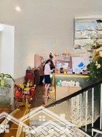 Bán Nhà Mặt Phố Trích Sài Hồ Tây - Vỉa Hè Đá Bóng - Kinh Doanh Đỉnh Chóp - 1 Mặt Phố + 1 Mặt Ngõ