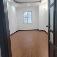 Bán nhà 38m2, 5 tầng, phố Vĩnh Hưng, 10m ra oto, 5.99 tỷ
