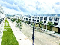 Cần Bán Nhà Phố - Shophouse 3 Phòng Ngủ 4 Vệ Sinh- 100M2 - Shr - 2,9Tỷ