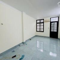 Nhà Ao Sen 2 mặt ngõ trước sau, ô tô đỗ cửa kinh doanh thuận lợi giá chào quanh 200tr/m2
