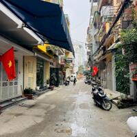 Nhà Ao Sen 2 mặt ngõ trước sau, ô tô đỗ cửa kinh doanh thuận lợi giá chào quanh 200tr/m2