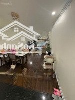 Cần Bán Nhanh Căn Hộ 2 Phòng Ngủ, 80 M2. Nội Thất Đầy Đủ . Giá 5,5X Tỷ.thu Về . Liên Hệ: 0982623003