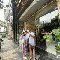 Cho Thuê Nhà Mặt Phố Hàng Bông , Full Nội Thất Spa Có Thể Vào Kinh Doanh Luôn
