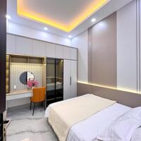 BÁN NHÀ TRỆT 2 LẦU ĐẸP CAO CẤP MỚI 100% KDC HỒNG LOAN ĐỐI DIỆN BẾN XE MỚI CẦN THƠ