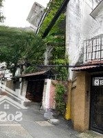 Cho Thuê Nhà 3 Tầng Đường 8M 150M2, 4 Phòng Ngủ- 5 Toilet Hồ Biểu Chánh, P.11. Phú Nhuận