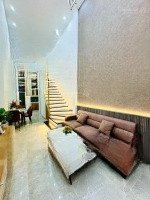 Nhà 2 Tầngmặt Tiềntrần Cao Vân - Nhà Mới Full Nội Thất , Tiện Kinh Doanh