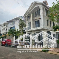 Biệt Thự Châu Âu Siêu Hiếm Giữa Lòng Thủ Đức, Đường Liên Phường. Diện Tích: 270M2, Ngang 15Mx18M