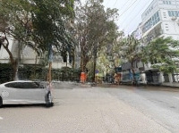 Bán Nhà Phố Trung Hoà, Xuân Quỳnh, Thang Máy, Đường 3 Ôtô Tránh, Vỉa Hè, Gần Cv Yên Hoà.diện Tích82M2*5T