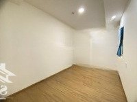Cần Cho Thuê Căn 2 Phòng Ngủ 2 Vệ Sinh- Không Đăng Ảo - Nội Thất Hoàn Thiện Cơ Bản, View Metro Thoáng Mát