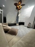 Nhà Dân Xây Tại Đại La - Hai Bà Trưng, Gần Phố, 3 Mặt Thoáng, Nhà Đẹp Về Ở Ngay, 40M, 4 Tầng. 7Tỷ4