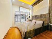 Ngõ Nông Xe Ba Gác Bán Nhà Phố Trạm, Long Biên 5,5 Tầng X 33M2 Giá Bán 6 Tỷ, Nội Thất Cơ Bản Về Ở Luôn