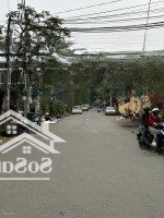 Bán Nhà 172M, 3 Tầng, Mặt Tiền Lớn, Thích Hợp Làm Văn Phòng, Nhà Ở, Bãi Đỗ Xe Rộng, View Hồ