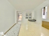Chdv Bancony_Cửa Sổ Nguyễn Văn Thủ Gần Lim Tower_The Marq Q1