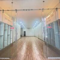 Bán nhà 2 tầng MT đường Hoàng Diệu - gần Chợ Mới, DT 74m2 giá 11ty8 LH 0942992361