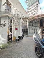 Nhà Quận 1, Xe Hơi Ngủ Trong Nhà, Sẵn Dòng Tiền 9 Triệu/Tháng, Chủ Bán Gấp 3 Tỷ 490 Tl. Liên Hệ: 0906435138
