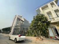 Bán Lô Đất Sát Cc4S Linh Đông .Diện Tích100 M (5X20) . Gia 6.6 Tỉ Thương Lượng Trực Tiếp Chủ