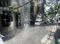 4.5 Tỷcó Thương Lượng- Mặt Đường Phố Thọ Lão - Q.hai Bà Trưng,Ô Tô Đỗ Cửa Ngày Đêm.
+Tập Thể Tầng 1 Kinh Doanh