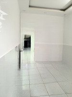 Chính Chủ Cho Thuê Nhà Hẻm Xe Hơi, Gần Sân Bay Tại Bạch Đằng, 15,5 Triệu, 138,24M2 Sd, 3 Phòng Ngủ 2Wc