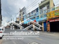 Hiếm Nhà 2 Tầng Lạc Long Quân, Cáchhẽm Xe Hơi1 Căn, Dt: 5 X 13M, Hđt 10 Triệu/Tháng, Giá Chỉ 5.2 Tỷ Tl