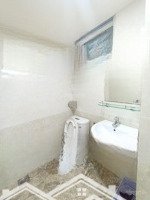 Căn Phòng Dịch Vụ 18M2, Nguyễn Cửu Vân, Giá: 3,8 Triệu/Tháng
