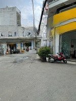 Bán Nhà Riêng Góc 2Mthẽm Xe Hơigồm 4 Phòng Ngủ 5 Vệ Sinhtại Đường Phạm Văn Chiêu, Gò Vấp, 8 Tỷ, 58M2