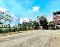 Bán Nền Góc Hiếm Có Khó Tìm Kdc Thế Kỉ 21 Quận 2Diện Tích154.6M2 (7.5M X 21.5M) Giá Bán 28.6 Tỷ ( 185 Triệu/M2)