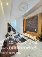 Bán Nhà Phố Trạm, Cổ Linh, Long Biên, 44M2, 4 Tầng, Giá Bán 8.2 Tỷ, Nhà Nội Thất Đẹp, Sân Rộng Đa Năng