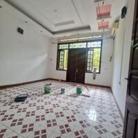 Cho thuê nhà mặt phố Bà Triệu, Liên Bảo, Vĩnh Yên