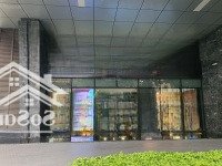 Cho Thuê Mặt Bằng Làm Ngân Hàng Hoặc Showroom Hàng Xa Xỉ - Vị Trí Đắc Địa- Kinh Doanh Sầm Uất