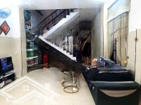 Nhà 2 Tầng Đg Phùng Chí Kiên,Diện Tích75M2, Đg 6M , Giá Bán 4,9 Tỷ. Liên Hệ: 0984 939 383.