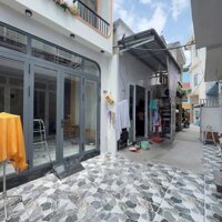 Nhà lầu mới Full nội thất - Nằm kế công viên Lưu Hữu Phước
