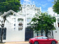 Siêu Phẩm Biệt Thựmặt Tiềnlê Trung Nghĩa, Khu K300. Dt: 15X25M. 1 Trệt 4 Lầu. Gara Ô Tô. Giá 60 Triệu/Tháng