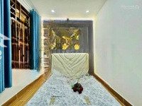 Cần Bán Nhàhẽm Xe Hơisiêu Đẹp4 Tầng Góc 2Mt Lạc Long Quân, (4.8X14M) Giá Bán 9,4 Tỷ.